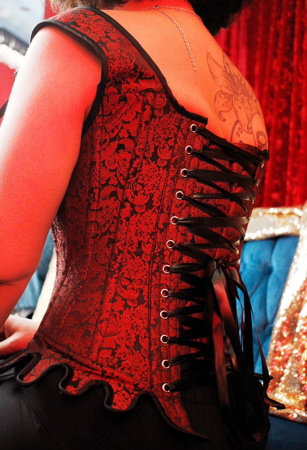 Maiden Overbust corset in maroon swirl brocade back